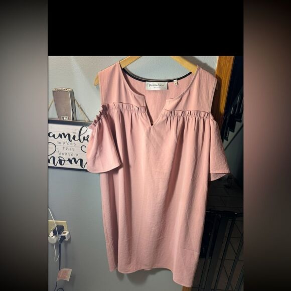 Patrizia Luca Cold Shoulder Ruffle Dress Size Medium - Picture 3 of 13